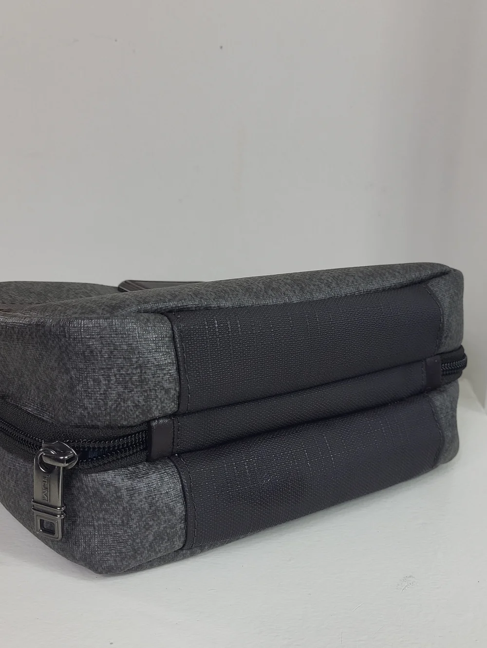 TUMI Alpha 3 Split Travel Kit